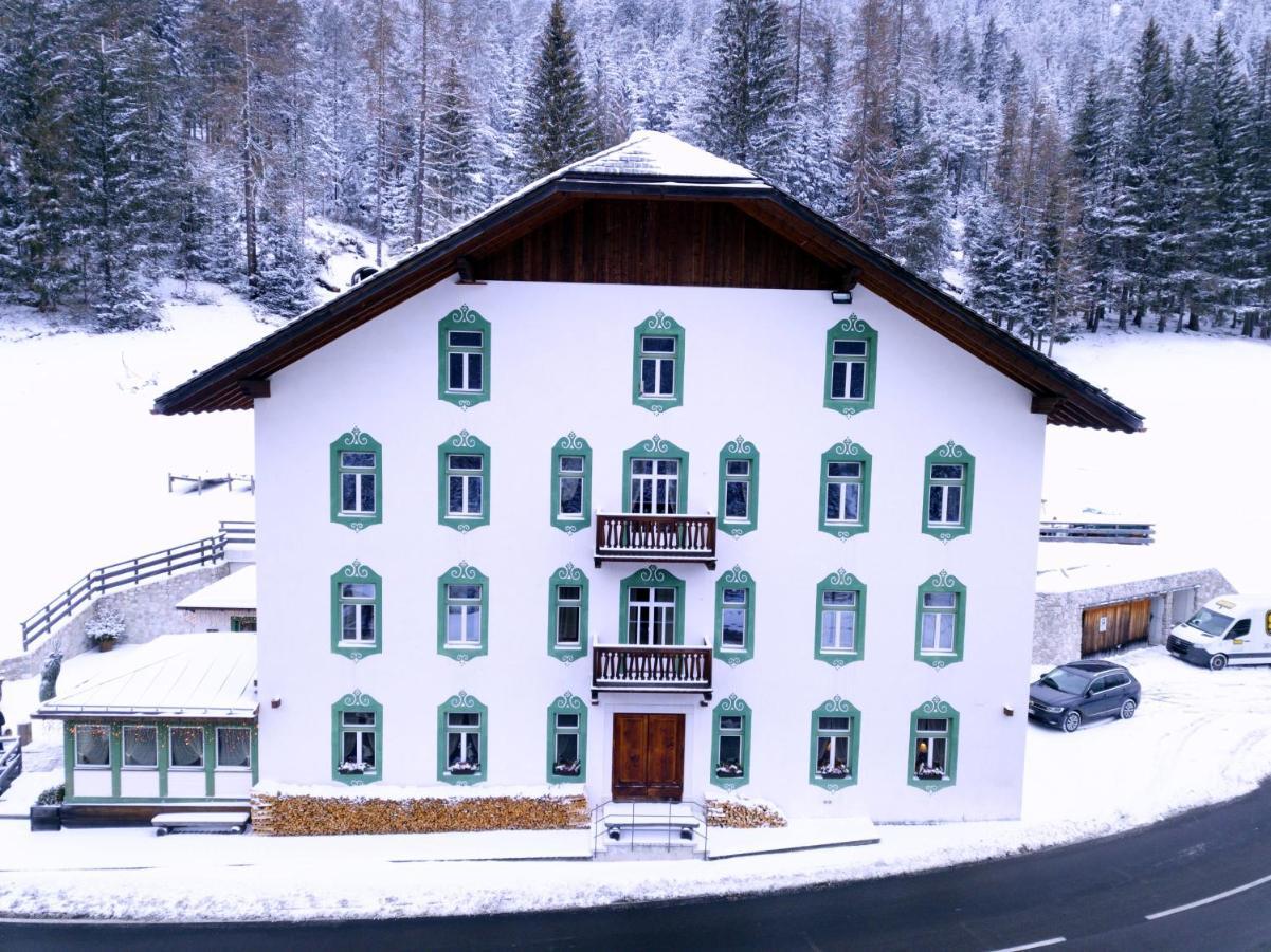 Ristorante Rifugio Ospitale Hotel Cortina dʼAmpezzo Eksteriør billede