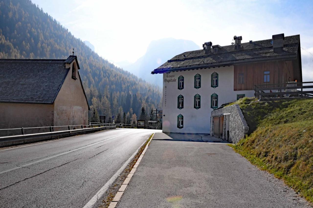 Ristorante Rifugio Ospitale Hotel Cortina dʼAmpezzo Eksteriør billede